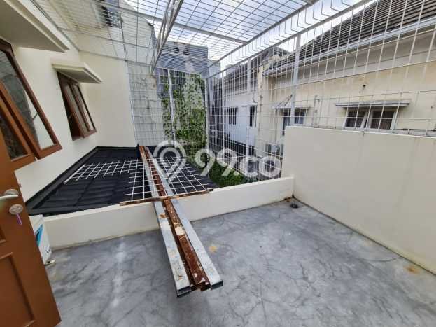 Rumah Sewa Tangerang LT 128m2 LB 150m2 Area Gading Serpong Rumah Sewa Tangerang LT 128m2 LB 150m2 Area Gading Serpong