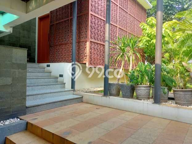 Rumah Luxury Modern Siap Huni di Bintaro Tangerang Selatan Rumah Luxury Modern Siap Huni di Bintaro Tangerang Selatan