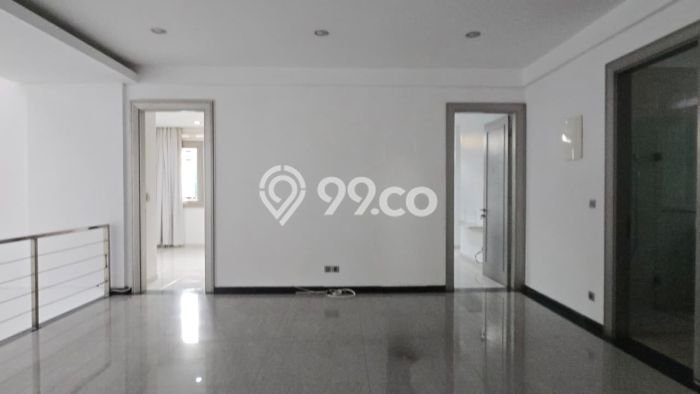 Hunian Eksklusif 4 KT / 3 KM untuk Disewa di Pondok Indah, Jakarta Selatan Hunian Eksklusif 4 KT / 3 KM untuk Disewa di Pondok Indah, Jakarta Selatan