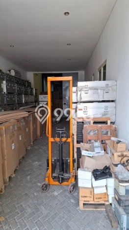 Gudang Bagus Dijual LB 648m2 Lokasi Strategis Tangerang Area Cocok untuk Bisnis Gudang Bagus Dijual LB 648m2 Lokasi Strategis Tangerang Area Cocok untuk Bisnis
