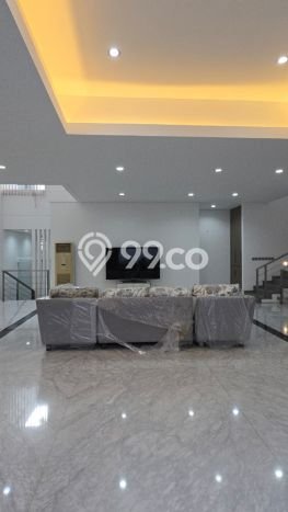 Hunian Eksklusif 4 KT / 3 KM untuk Disewa di Pondok Indah, Jakarta Selatan Hunian Eksklusif 4 KT / 3 KM untuk Disewa di Pondok Indah, Jakarta Selatan