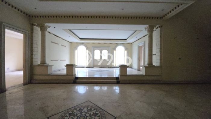 Rumah Elit Modern Tanpa Renovasi di Pondok Indah Jakarta Selatan Rumah Elit Modern Tanpa Renovasi di Pondok Indah Jakarta Selatan