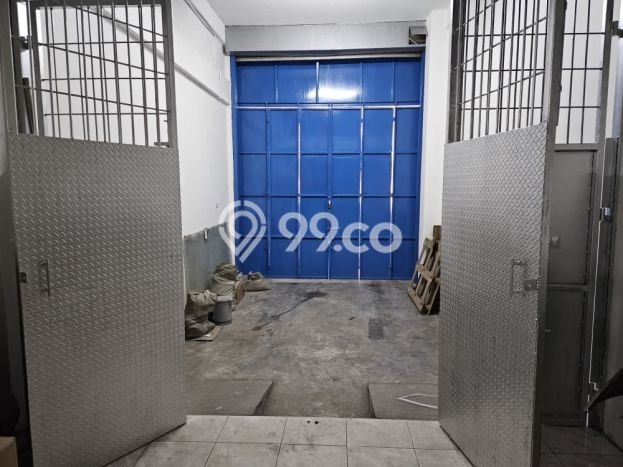 Ruko Dijual di Jakarta Utara LT 216m2 & LB 650m2 Lokasi Terbaik! Ruko Dijual di Jakarta Utara LT 216m2 & LB 650m2 Lokasi Terbaik!