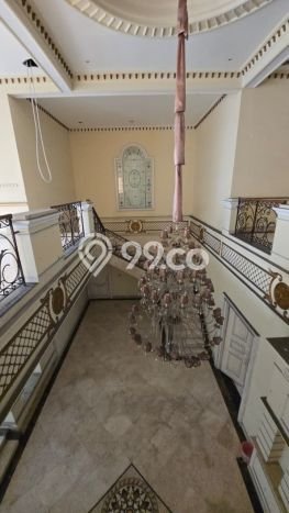 Rumah Elit Modern Tanpa Renovasi di Pondok Indah Jakarta Selatan Rumah Elit Modern Tanpa Renovasi di Pondok Indah Jakarta Selatan
