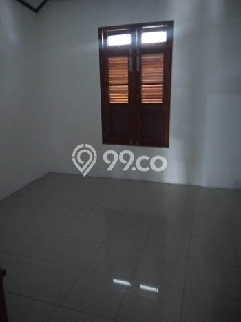 BEST DEAL! Rumah area , 2 KM, Akses Mudah Pusat Kota, Luas 114m2m² Bangunan 200m2m² BEST DEAL! Rumah area , 2 KM, Akses Mudah Pusat Kota, Luas 114m2m² Bangunan 200m2m²