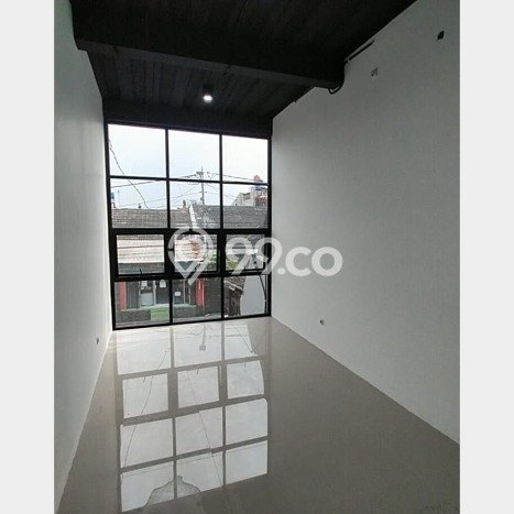 Disewakan Ruko di Kawasan Ramai BKR Luas 66m2 Disewakan Ruko di Kawasan Ramai BKR Luas 66m2