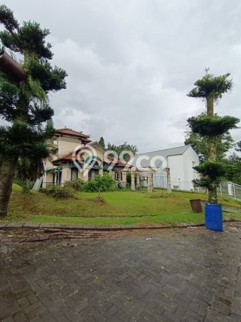 FOR SALE! Vila di Pacet, Luas 628m2m², Posisi Strategis FOR SALE! Vila di Pacet, Luas 628m2m², Posisi Strategis