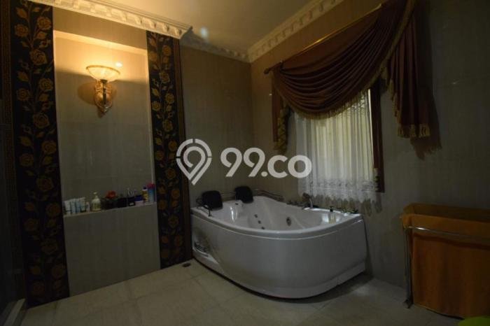 Siap Huni Hunian Elit 6 Kamar di Pancoran Dekat ke Mana Saja Siap Huni Hunian Elit 6 Kamar di Pancoran Dekat ke Mana Saja