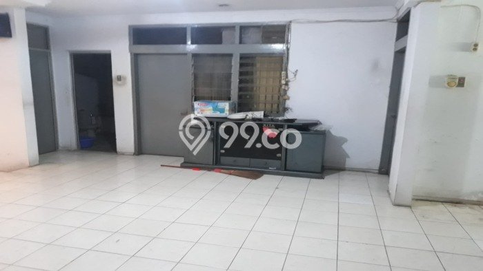 Hunian Mewah LB 300m2 Siap Pakai Desain Elegan di Kemanggisan, Jakarta Barat Hunian Mewah LB 300m2 Siap Pakai Desain Elegan di Kemanggisan, Jakarta Barat