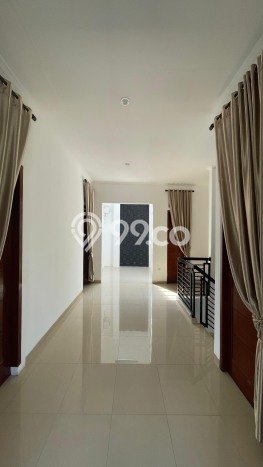 Siap Huni Hunian Elit 4 Kamar di Pondok Aren Dekat ke Mana Pun Siap Huni Hunian Elit 4 Kamar di Pondok Aren Dekat ke Mana Pun