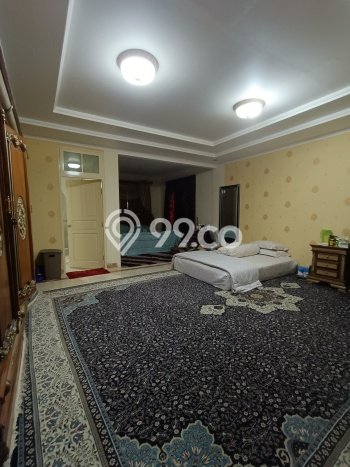Dijual Rumah Luas Elegan Dengan View Cantik di Ragunan, Jakarta Selatan Dijual Rumah Luas Elegan Dengan View Cantik di Ragunan, Jakarta Selatan