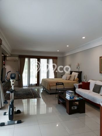 Dijual Rumah Mewah Megah Dengan View Eksklusif di Mampang, Jakarta Selatan Dijual Rumah Mewah Megah Dengan View Eksklusif di Mampang, Jakarta Selatan