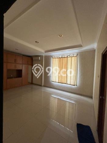Ready to Use! Premium House LT 248m2 Desain Modern di Sunrise Garden Ready to Use! Premium House LT 248m2 Desain Modern di Sunrise Garden