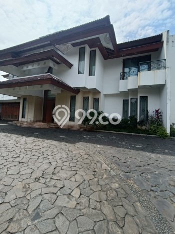 Sewa Rumah Strategis di Kemang LT 1591m2 / LB 1000m2 Kondisi Bagus Sewa Rumah Strategis di Kemang LT 1591m2 / LB 1000m2 Kondisi Bagus