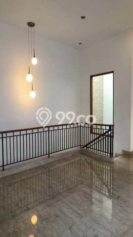 Sewa Rumah Murah di Cipete Jakarta Selatan dengan 4 Kamar Tidur Sewa Rumah Murah di Cipete Jakarta Selatan dengan 4 Kamar Tidur