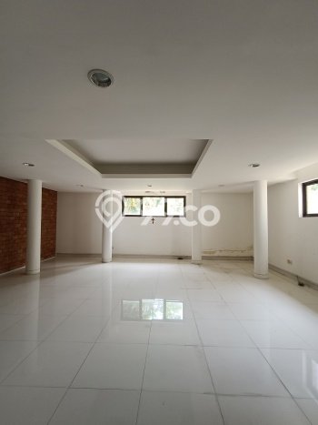 Sewa Rumah Strategis di Kemang LT 1591m2 / LB 1000m2 Kondisi Bagus Sewa Rumah Strategis di Kemang LT 1591m2 / LB 1000m2 Kondisi Bagus