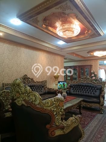 Dijual Rumah Luas Elegan Dengan View Cantik di Ragunan, Jakarta Selatan Dijual Rumah Luas Elegan Dengan View Cantik di Ragunan, Jakarta Selatan