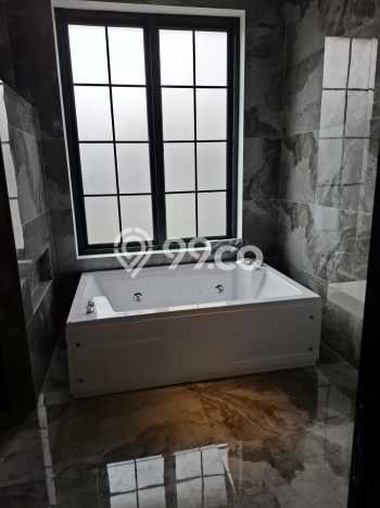 Rumah Luxury Modern Siap Huni di Bintaro Tangerang Selatan Rumah Luxury Modern Siap Huni di Bintaro Tangerang Selatan