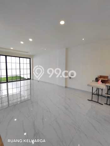 Ready to Use! Luxury House LT 140m2 Desain Modern di Sektor 9-Bintaro Ready to Use! Luxury House LT 140m2 Desain Modern di Sektor 9-Bintaro