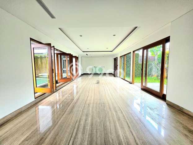 Ready to Use! Premium House LT 489m2 Desain Modern di Pondok Indah Ready to Use! Premium House LT 489m2 Desain Modern di Pondok Indah