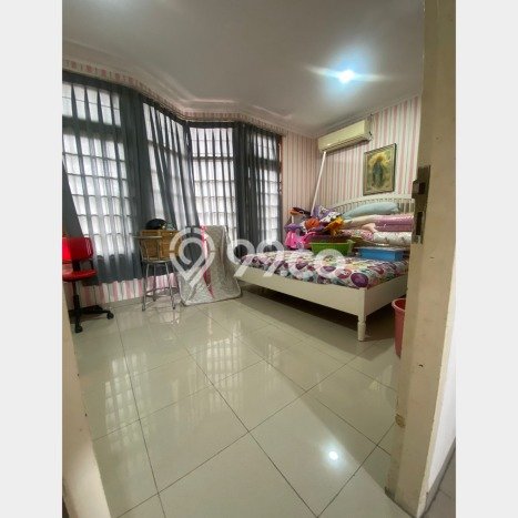 Rumah LT 300m² di Bintaro, Tangerang Selatan - Akses Mudah Rumah LT 300m² di Bintaro, Tangerang Selatan - Akses Mudah
