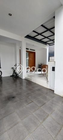 Rumah di Kawasan Sektor 9-Bintaro, Lingkungan Elite 4 KT Rumah di Kawasan Sektor 9-Bintaro, Lingkungan Elite 4 KT