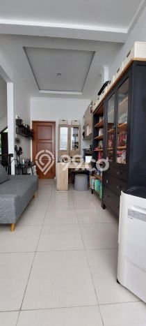 Rumah di Kawasan Sektor 9-Bintaro, Lingkungan Elite 4 KT Rumah di Kawasan Sektor 9-Bintaro, Lingkungan Elite 4 KT
