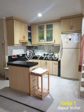 Rumah Elit LB 221m2 Siap Huni Desain Elegan di Bintaro, Tangerang Selatan Rumah Elit LB 221m2 Siap Huni Desain Elegan di Bintaro, Tangerang Selatan