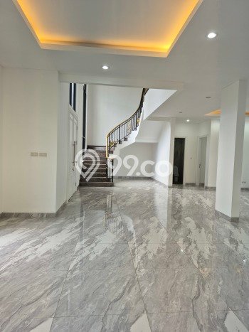 Hunian Elit LB 654m2 Siap Huni Desain Elegan di Bintaro, Tangerang Selatan Hunian Elit LB 654m2 Siap Huni Desain Elegan di Bintaro, Tangerang Selatan