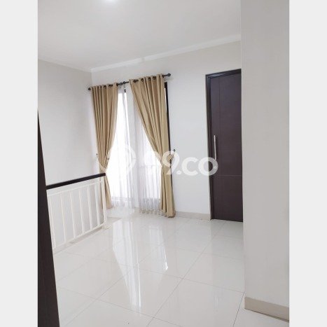 Rumah Mewah LT 144m² / LB 161m² di Kompleks Cluster Bintaro, Tangerang Selatan Rumah Mewah LT 144m² / LB 161m² di Kompleks Cluster Bintaro, Tangerang Selatan