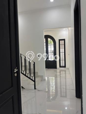 Rumah Elit Modern Siap Huni di Bintaro Jakarta Selatan Rumah Elit Modern Siap Huni di Bintaro Jakarta Selatan