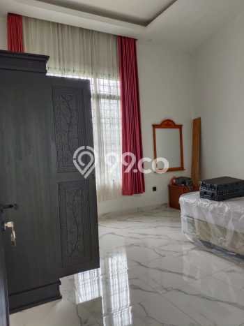 Ready to Use! Luxury House LT 210m2 Desain Elegan di Bintaro Ready to Use! Luxury House LT 210m2 Desain Elegan di Bintaro