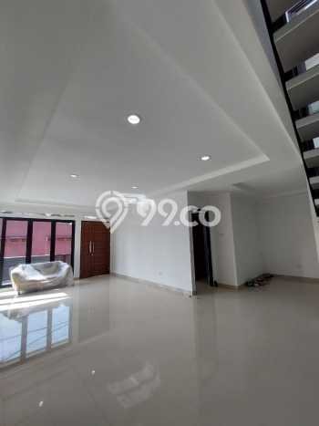 Rumah 5 KT 4 KM Luas Tanah 160m², LB 200m² di Bintaro, Tangerang Selatan Rumah 5 KT 4 KM Luas Tanah 160m², LB 200m² di Bintaro, Tangerang Selatan