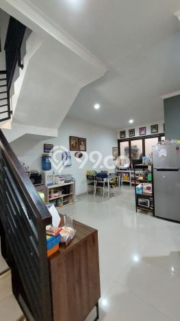 LOKASI PREMIUM! Rumah Berkembang di Bintaro, Luas 90m² Bangunan 150m² LOKASI PREMIUM! Rumah Berkembang di Bintaro, Luas 90m² Bangunan 150m²