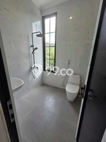 Rumah Strategis Modern Lb 150m2 di Pondok Aren, Tangerang Selatan Rumah Strategis Modern Lb 150m2 di Pondok Aren, Tangerang Selatan