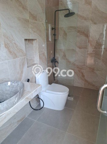 Rumah Harga Nego 4 Kamar Tidur di Kawasan Residential Bintaro, Tangerang Selatan Rumah Harga Nego 4 Kamar Tidur di Kawasan Residential Bintaro, Tangerang Selatan