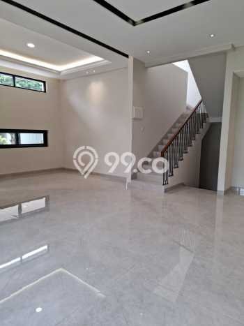 Rumah Siap Huni 4 KT 4 KM di BSD, Tangerang Rumah Siap Huni 4 KT 4 KM di BSD, Tangerang
