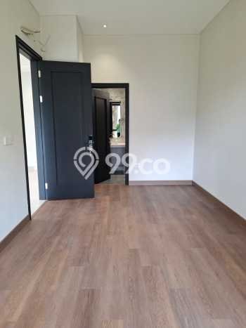 Rumah Siap Huni 4 KT 4 KM di BSD, Tangerang Rumah Siap Huni 4 KT 4 KM di BSD, Tangerang