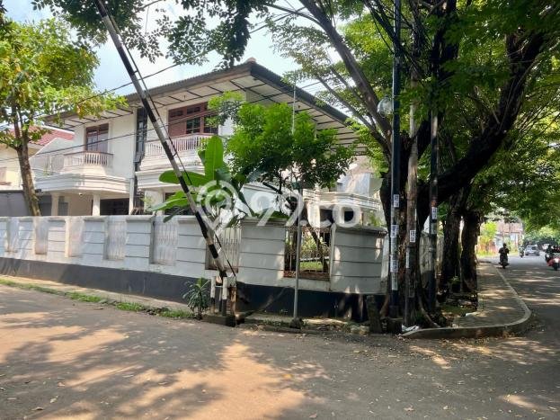 PENAWARAN TERBATAS! Rumah Berkualitas area Bintaro, Luas 395m² Bangunan 300m² PENAWARAN TERBATAS! Rumah Berkualitas area Bintaro, Luas 395m² Bangunan 300m²