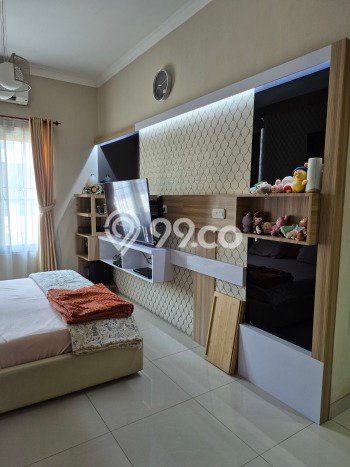 Hunian Strategis 4 KT LB 220m2 Kondisi Bagus di Bintaro Hunian Strategis 4 KT LB 220m2 Kondisi Bagus di Bintaro