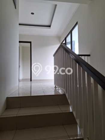 For Sale! Premium House LT 204m2 Desain Elegan di Bintaro For Sale! Premium House LT 204m2 Desain Elegan di Bintaro