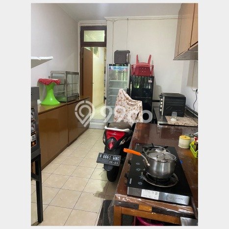 Rumah LT 300m² di Bintaro, Tangerang Selatan - Akses Mudah Rumah LT 300m² di Bintaro, Tangerang Selatan - Akses Mudah
