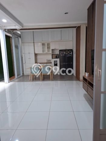 Jual Rumah Luas Elegan Dengan View Cantik di Sektor 9-Bintaro, Tangerang Selatan Jual Rumah Luas Elegan Dengan View Cantik di Sektor 9-Bintaro, Tangerang Selatan