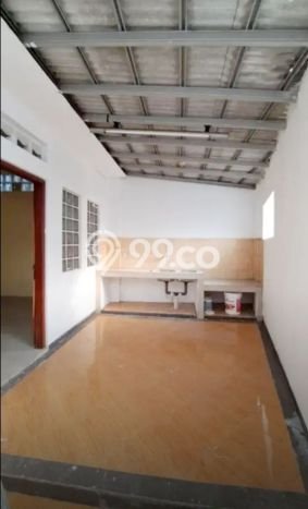 Lokasi strategis! Rumah siap pakai dikontrakkan di Regol LB 160m2 Lokasi strategis! Rumah siap pakai dikontrakkan di Regol LB 160m2