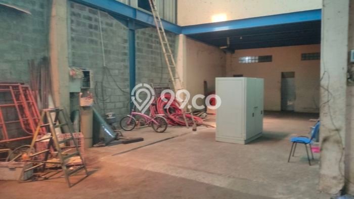 FOR SALE! Gudang di Batununggal Bandung, LT 1054m2, LB 700m2 FOR SALE! Gudang di Batununggal Bandung, LT 1054m2, LB 700m2