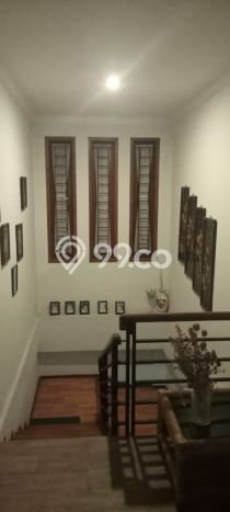 Hunian Elit LB 300m2 Siap Pakai Desain Elegan di Geger Kalong, Bandung Hunian Elit LB 300m2 Siap Pakai Desain Elegan di Geger Kalong, Bandung