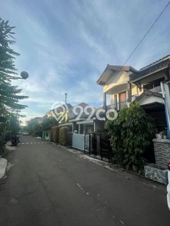 Dijual Rumah 3 Kamar Lokasi Ideal Bagus dan Strategis di Kiaracondong Dijual Rumah 3 Kamar Lokasi Ideal Bagus dan Strategis di Kiaracondong