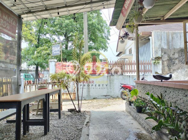 Ready to Use! Luxury House LT 436m2 Desain Elegan di Pungkur Ready to Use! Luxury House LT 436m2 Desain Elegan di Pungkur