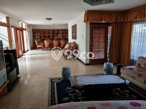 For Sale! Luxury House LT 728m2 Desain Elegan di Sayap Dago For Sale! Luxury House LT 728m2 Desain Elegan di Sayap Dago
