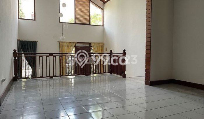 Rumah Mewah LB 350m2 Siap Huni Desain Elegan di Cijagra, Bandung Rumah Mewah LB 350m2 Siap Huni Desain Elegan di Cijagra, Bandung